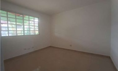 VENTA CASA EN VILLAS DEL CARRIZAL ARRAIJAN (OF)