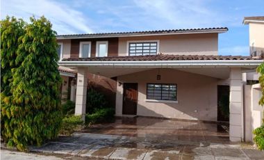 VENTA CASA PH RESIDENCIAL VILLA NAVONA EN SAN MIGUELITO (OF)