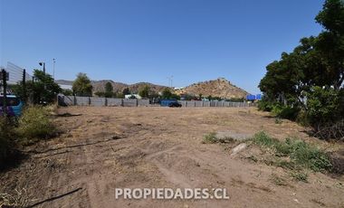 Sitio en Venta en C. Américo Vespucio / Almirante Latorre