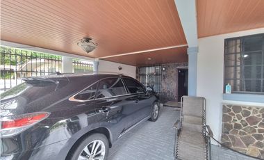 Venta de casa en campo limbergh