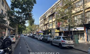 Local Comercial en Venta en Av. 10 de julio / Arturo Prat
