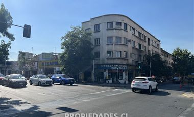 Local Comercial en Venta en Av. 10 de julio / Arturo Prat