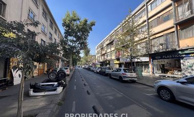 Local Comercial en Venta en Av. 10 de julio / Arturo Prat