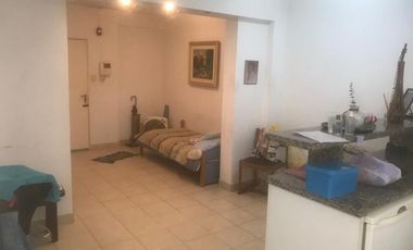 Oportunidad Semipiso 2 Ambientes frente a Plaza Alsina Avellaneda