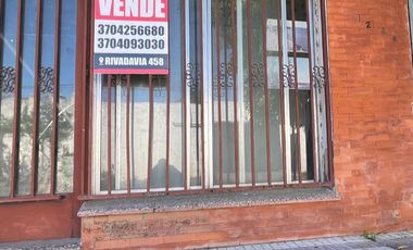 VENDE casa Barrio San Martin, Rivadavia 1.268 (centro)