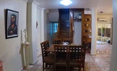 En venta casa de primer nivel Bº Ibirapitá