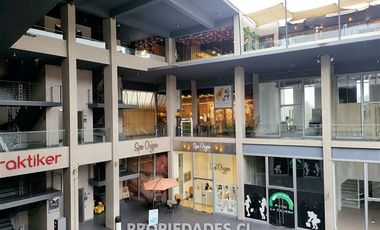 Local Comercial en Arriendo en J. Alcalde Délano / Los Trapenses / Mall Patio La Dehesa