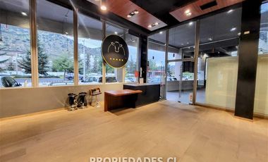 Local Comercial en Arriendo en J. Alcalde Délano / Los Trapenses / Mall Patio La Dehesa