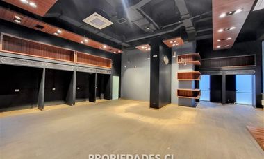 Local Comercial en Arriendo en J. Alcalde Délano / Los Trapenses / Mall Patio La Dehesa