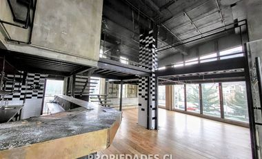 Local Comercial en Arriendo en PATIO LA DEHESA / J. A. DÉLANO / LOS TRAPENSES