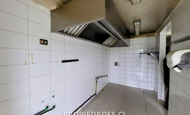 Local Comercial en Arriendo en PATIO LA DEHESA / J. A. DÉLANO / LOS TRAPENSES