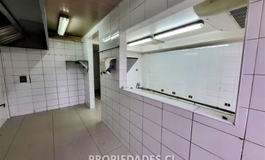 Local Comercial en Arriendo en PATIO LA DEHESA / J. A. DÉLANO / LOS TRAPENSES