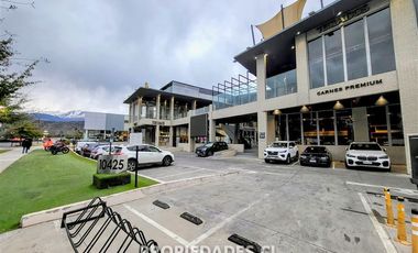 Local Comercial en Arriendo en Patio La Dehesa / Los Trapenses / J. Alcalde Délano