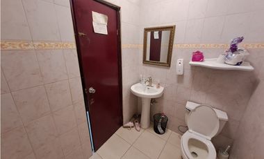 SE ALQUILA CASA COMERCIAL EN BELLA VISTA