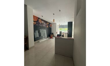 SE VENDE CASA EN BELLA VISTA