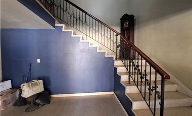 SE VENDE CASA EN BELLA VISTA