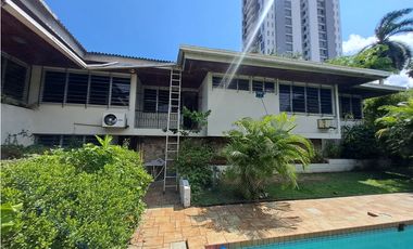 SE VENDE CASA EN BELLA VISTA