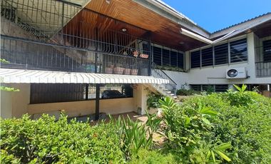 SE VENDE CASA EN BELLA VISTA