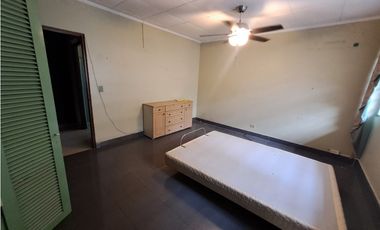 SE VENDE CASA EN BELLA VISTA