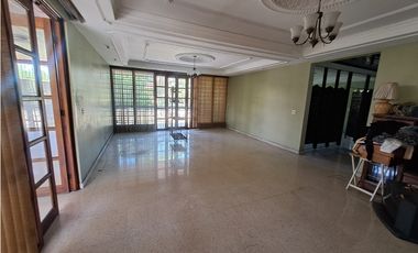 SE VENDE CASA EN BELLA VISTA