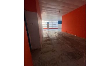 SE ALQUILA LOCAL COMERCIAL EN VIA ESPAÑA