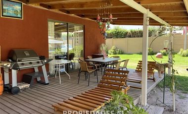 Casa en Venta en Camino del Medio / El Manzano