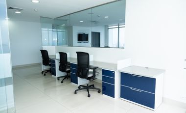 SE ALQUILA OFICINA EN AVENIDA BALBOA