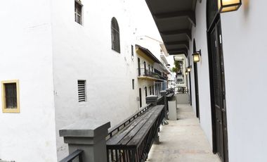 SE ALQUILA LOCAL COMERCIAL EN CASCO VIEJO