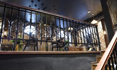 SE ALQUILA LOCAL COMERCIAL EN CASCO VIEJO