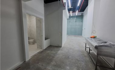 SE ALQUILAN LOCALES COMERCIALES EN VIA ESPAÑA