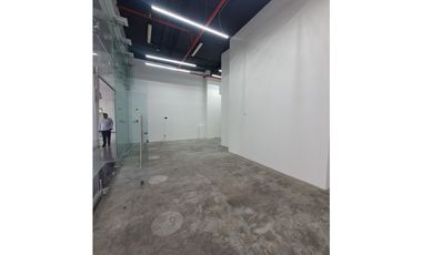 SE ALQUILAN LOCALES COMERCIALES EN VIA ESPAÑA