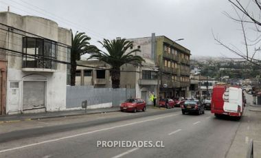 Oficina en Arriendo en Centenario / Lauro Barros