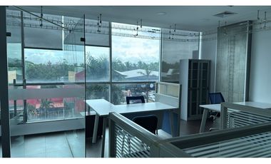 SE ALQUILA OFICINA EN COSTA DEL ESTE