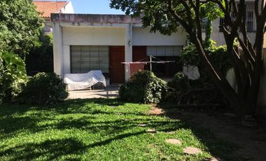 Lote ideal para emprendimiento en Pedernera 170, Lomas de Zamora Este