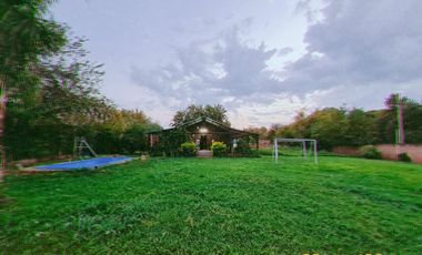 Casa en venta de 3 dormitorios c/ cochera en El Chañar