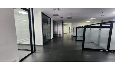 SE ALQUILA LOCAL COMERCIAL EN VIA ESPAÑA