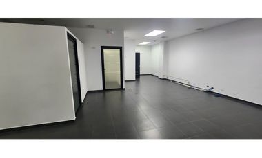 SE ALQUILA LOCAL COMERCIAL EN VIA ESPAÑA