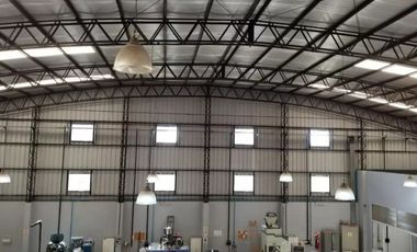 Importante Nave Industrial De 2000m2 En Venta Parque Industrial Canning