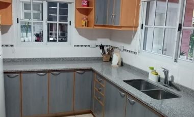 Hermosa Propiedad En Alquiler Barrio Solar Del Bosque Amoblada