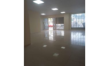En alquiler Local comercial  232 m² en PH Kamelia Plaza