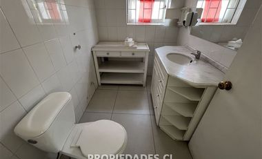 Casa en Arriendo en Sector Valenzuela Castillo con Antonio Varas