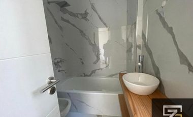 Casa en venta de 4 dormitorios c/ cochera en Canning