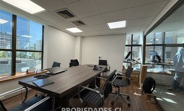 Oficina en Venta en Av. Apoquindo / Coronel Pereira / Escuela Militar