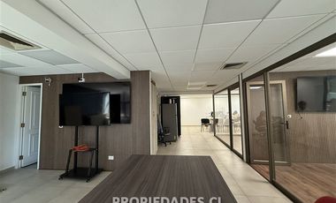 Oficina en Venta en Av. Apoquindo / Coronel Pereira / Escuela Militar