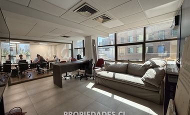 Oficina en Venta en Av. Apoquindo / Coronel Pereira / Escuela Militar