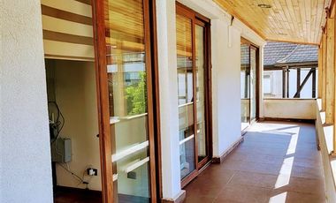 Casa en Venta en POCURO / RICARDO LYON