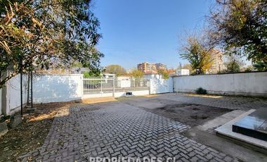 Casa en Arriendo en ELIODORO YAÑEZ / LOS LEONES / SUECIA