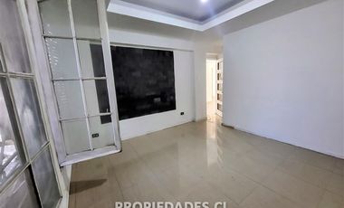 Casa en Arriendo en ELIODORO YAÑEZ / LOS LEONES / SUECIA