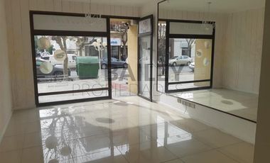 Local Comercial en Arriendo en 4 norte entre 2 y 3 Poniente, Viña del Mar