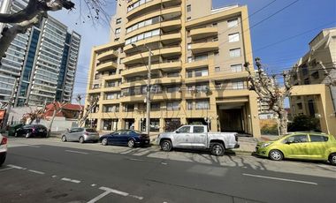 Local Comercial en Arriendo en 4 norte entre 2 y 3 Poniente, Viña del Mar